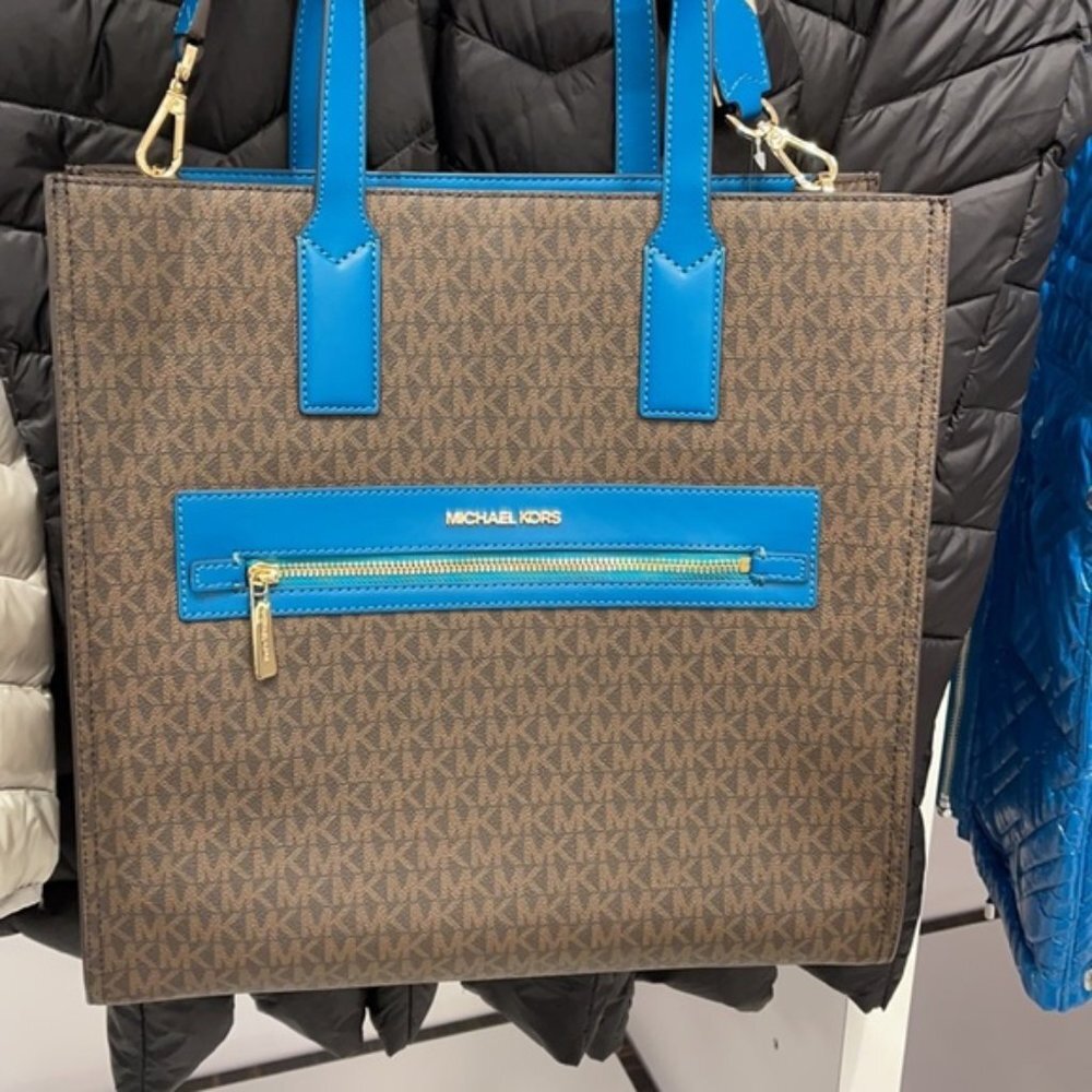 Michael Kors Kenly Large Tote - Picture 12 of 16